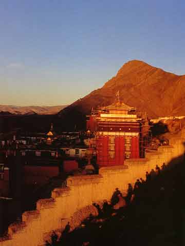 
Pilgrims circumambulate Tashilhunpo Monastery in Shigatse - My Tibet (Galen Rowell) book
